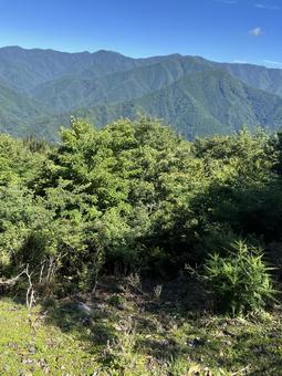 夏の奥多摩の山並み4 夏の奥多摩の山並み4の写真