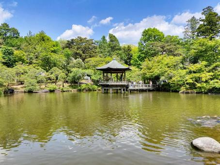 成田山新勝寺 成田山公園の池の畔の浮御堂 成田山新勝寺 成田山公園の池の畔の浮御堂 成田山公園,成田山,新勝寺の写真素材