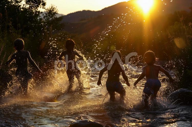 川遊びに夢中な子どもたち 川遊び,夏休み,子どもの写真素材