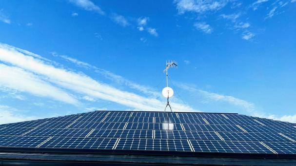 晴れた日のソーラーパネル 再生エネルギー,空,発電の写真素材