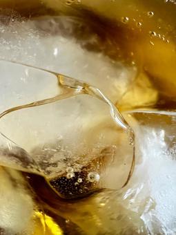 お茶の中の氷 お茶の中の氷 お茶,氷,テクスチャの写真素材
