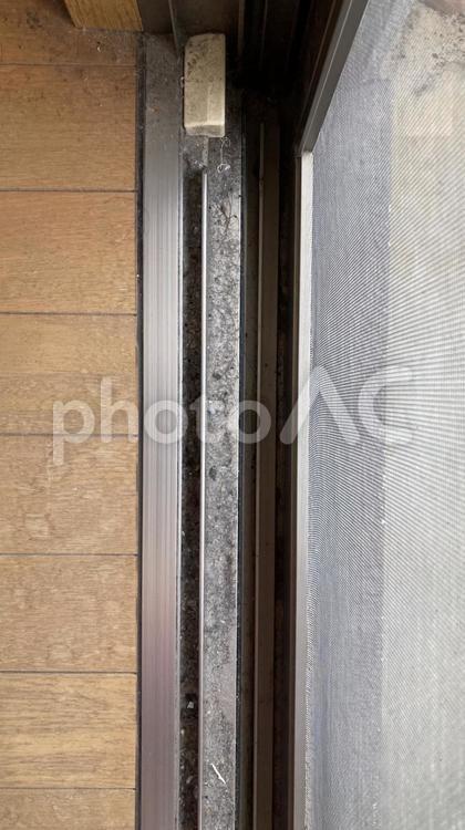 窓・網戸サッシの汚れと埃 サッシ,埃,汚れの写真素材