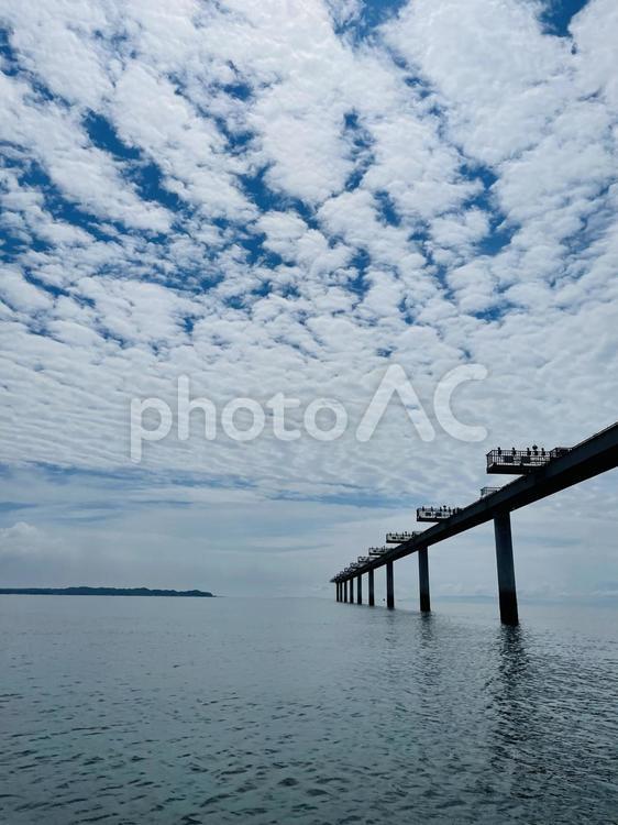 海と空と雲と橋 セントレア,常滑,海の写真素材