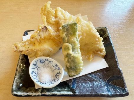 ヒラメの天ぷら 天ぷら,天婦羅,和食の写真素材