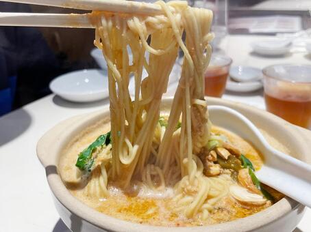 土鍋担々麺 ごま,グルメ,ゴマの写真素材