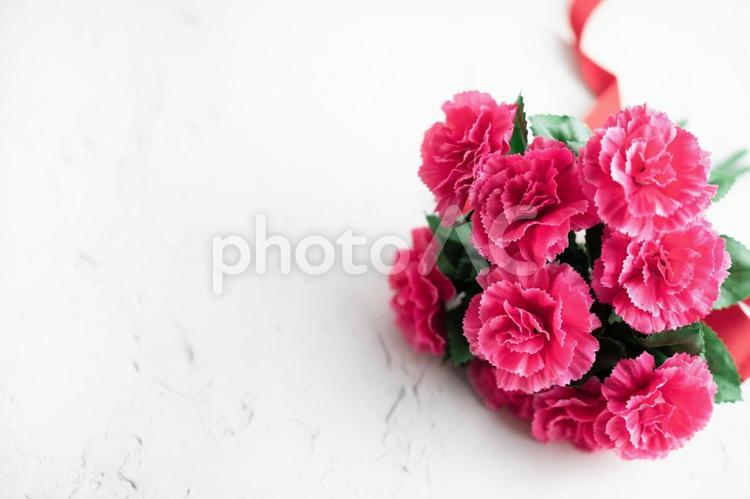 カーネーションの花束　（造花） カーネーション,ピンク,母の日の写真素材