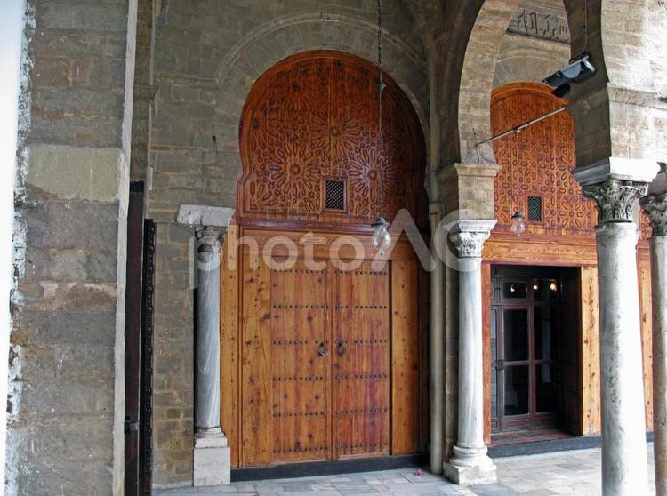 チュニス　メディナ　グランド・モスク　扉 チュニジア,チュニス,メディナ（旧市街）の写真素材