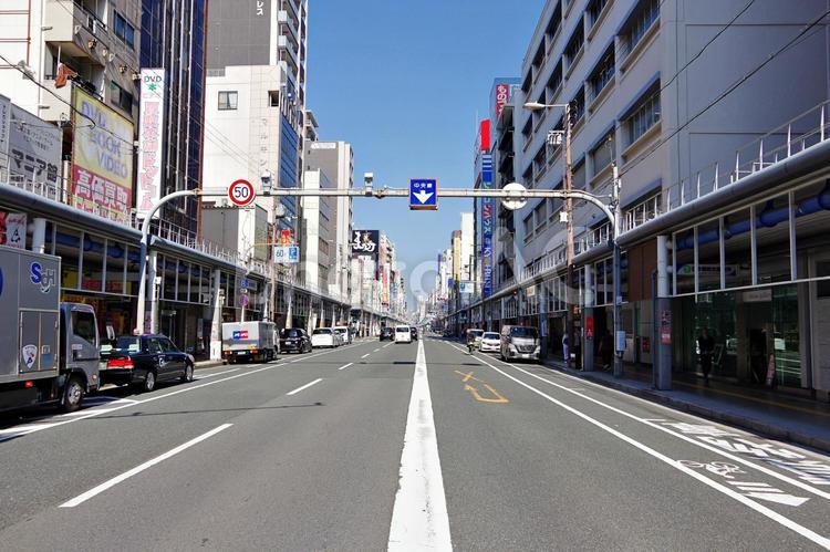 真昼の日本橋筋商店街・でんでんタウン 日本橋筋商店街,でんでんタウン,ポンバシの写真素材
