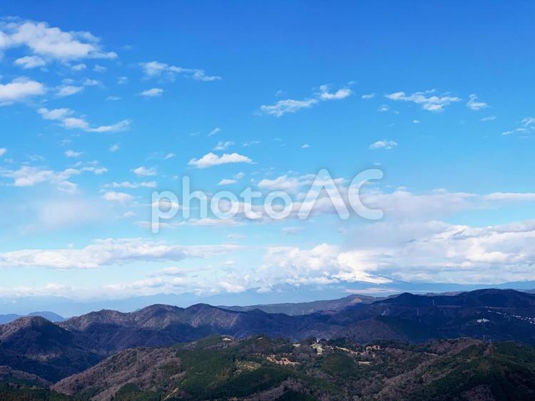 山々が織りなす静寂の風景 山岳,山並み,山脈の写真素材