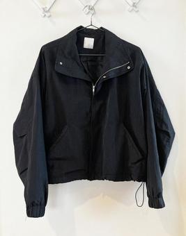 黒のアウトドアジャケット 黒のアウトドアジャケット 黒,ナイロン,アウトドアの写真素材