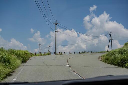阿蘇山ドライブ ドライブ,車窓,阿蘇山の写真素材