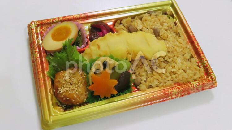 とり天幕の内弁当（２） お弁当,鶏肉,とり天の写真素材