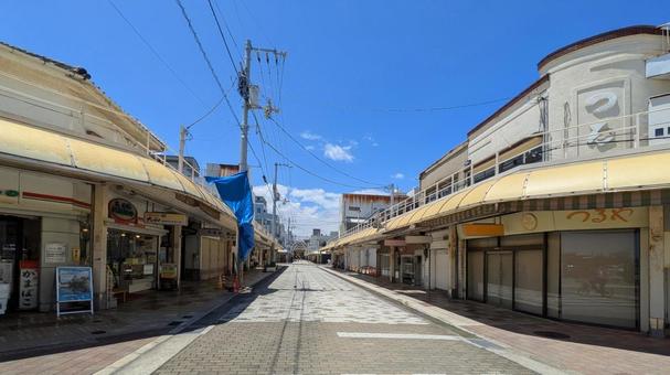 いまばり商店街-02 いまばり商店街-02 いまばり商店街,街並み,風景の写真素材