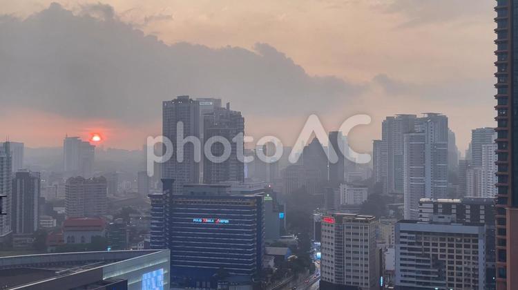 マレーシア風景 高層ビル,夕焼け,ビルの写真素材