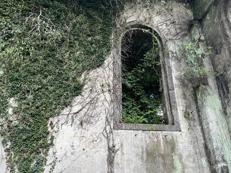 沈堕発電所跡の内部 沈堕発電所跡の内部の写真
