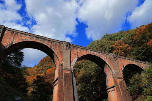碓氷第三橋梁（めがね橋）の写真
