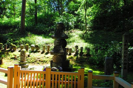 新潟県-林泉寺-上杉謙信公の御墓 新潟県-林泉寺-上杉謙信公の御墓の写真