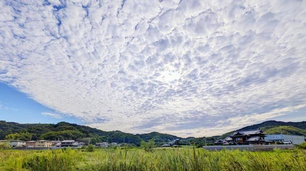 里山と雲海の交差点 里山と雲海の交差点 青空,白い雲,秋空の写真素材