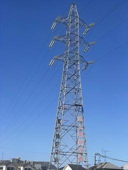 青空に鉄塔の写真