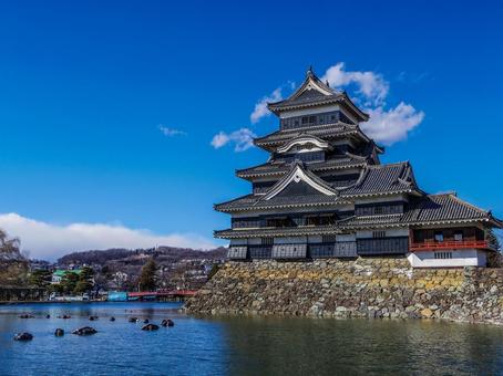 【長野県】国宝・松本城 【長野県】国宝・松本城 松本城,長野県,天守閣の写真素材
