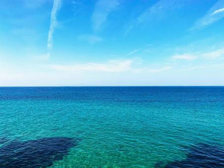 海のむこう 地平線 海のむこう 地平線の写真