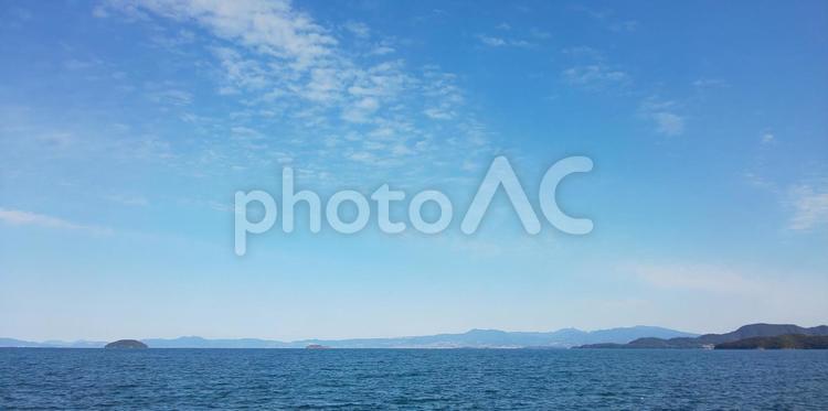 晴れた日の空と海 空,海,晴れの写真素材