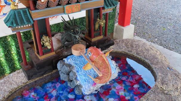 別小江神社　手水の装飾 別小江神社,神社,神社仏閣の写真素材