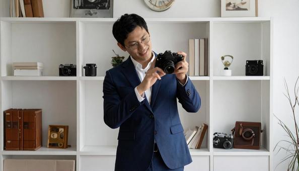 中古カメラを査定をする買取専門業者 中古カメラを査定をする買取専門業者の写真