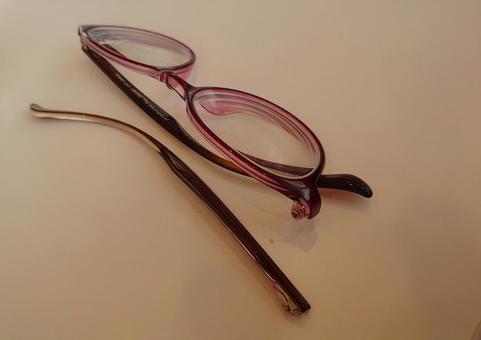 Photo, broken glasses, glasses, corruption, 