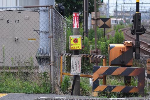 東海道線 信号機 鎌倉(客貨)踏切 東海道線 信号機 鎌倉(客貨)踏切の写真