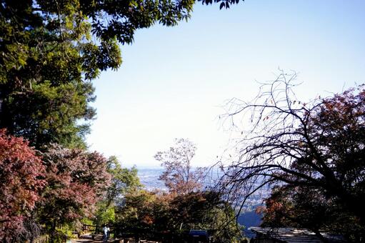山頂から見下ろす街並み 山,頂上,景色の写真素材