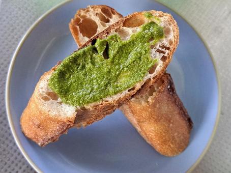 ジェノベーゼパン3 ジェノベーゼパン3 ジェノベーゼ,パン,フランスパンの写真素材