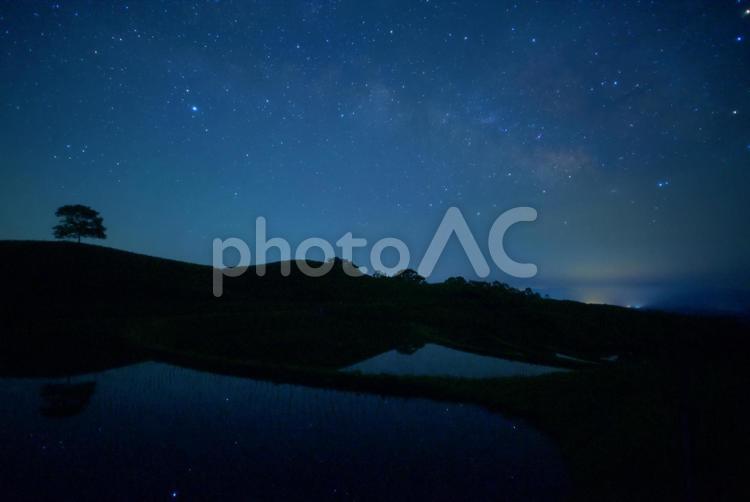 田棚と天の川 田棚,星空,夜の写真素材