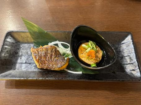 あん肝と焼魚 あん肝と焼魚 居酒屋メニュー,居酒屋,鯛の塩焼きの写真素材
