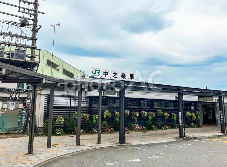 中之条駅　JR吾妻線 中之条駅,駅,駅舎の写真素材