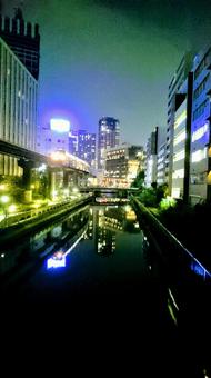 川の夜景 川の夜景の写真