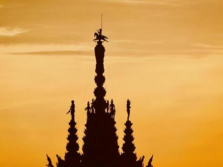 サンクチュアリオブトゥルースの尖塔の写真