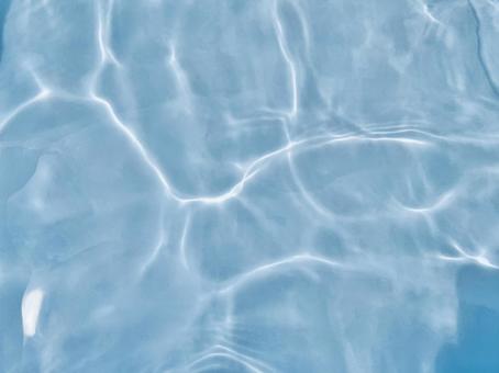プールの水面 プールの水面の写真
