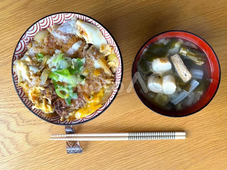 手作りカツ丼５ カツ丼,かつ丼,かつどんの写真素材