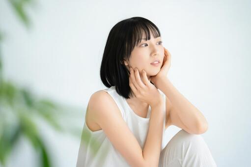 若い女性の美容イメージ 女性,美容,笑顔の写真素材