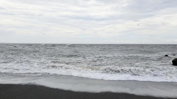 誰もいない砂浜 誰もいない砂浜 砂浜,海,波の写真素材