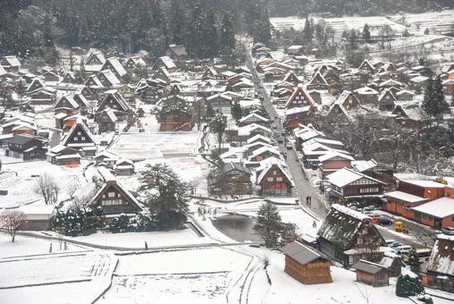 城山天守閣展望台から見た白川郷（岐阜） 白川郷,合掌造り,建築の写真素材