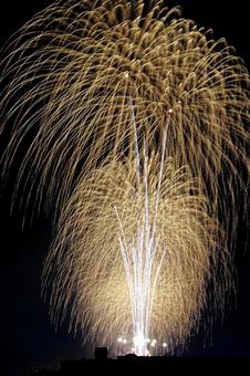 打ち上げ花火 打ち上げ花火の写真