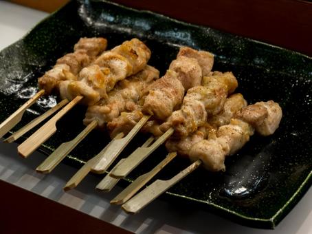焼き鳥 串 焼き鳥 串の写真