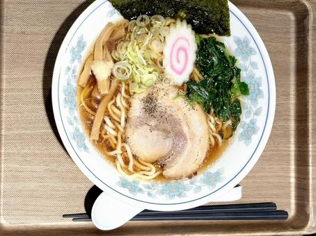 サービスエリアで食べた朝食ラーメン 01 醤油ラーメン,ラーメン,中華の写真素材
