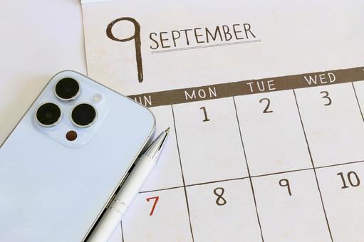 9月のカレンダーとスマホ スケジュール 9月のカレンダーとスマホ スケジュールの写真