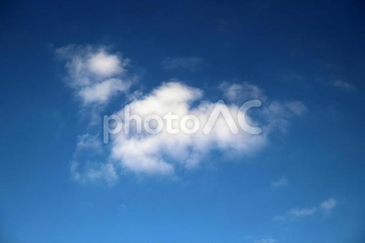 長崎の水辺の森公園の雲04 快晴,青色,テキストスペースの写真素材