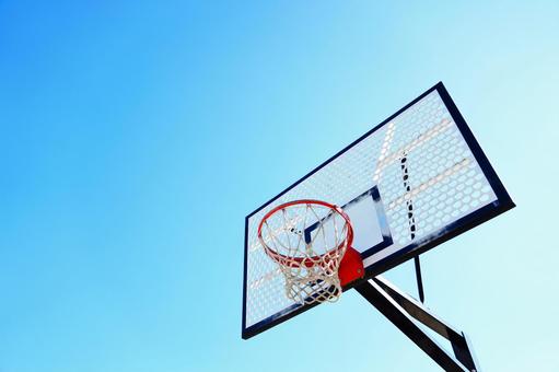 バスケットゴール　屋外 バスケットゴール,ゴール,バスケットボールの写真素材