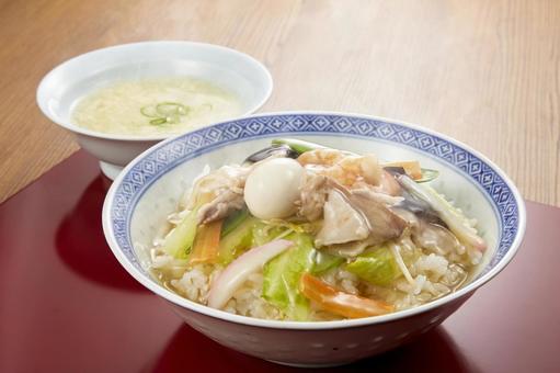 中華丼 中華丼 中華丼,中華スープ,中華飯の写真素材