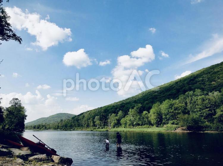 川の風景、カヌーの途中 水域,湖,自然の写真素材